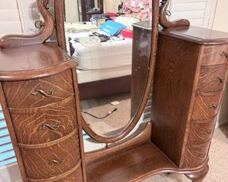 Antique Oak Vanity