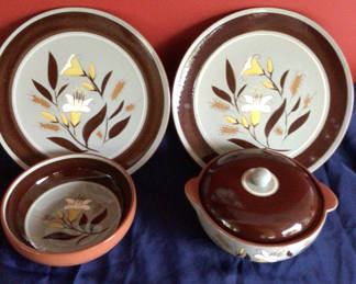 Lot 530: Stangl Golden Harvest Dinnerware Set
