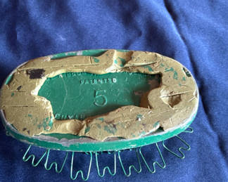 Lot 61: Oval green wire-bristle scrub brush
