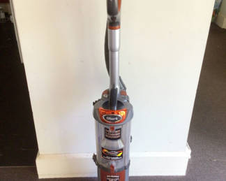 Lot 4: Shark Professional Upright Vacuum Cleaner