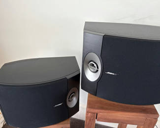 Lot 74: Bose 301 Series V bookshelf speakers (pair)