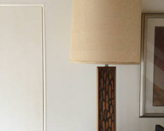 Lot 58: Table lamp with beige drum shade and carved wood base