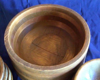 Lot 16: Set of wooden bowls