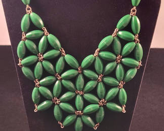 Lot 40: Vintage J. Crew Kelly Green Statement Necklace