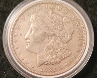 Lot 2: 1921 U.S. Silver Morgan Dollar Dollar Coin • 90% Silver •