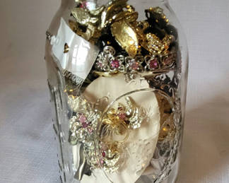 Lot 27: Mystery Jar of Jewlery • 7" (#1)