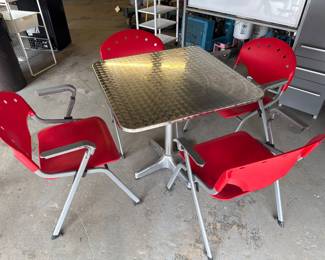 TABLE & CHAIRS