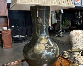 Large table lamp