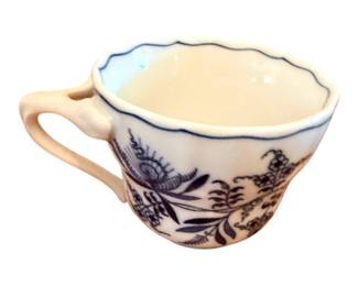 Blue Danube Blue Onion Coffee cups Japan Blue/White