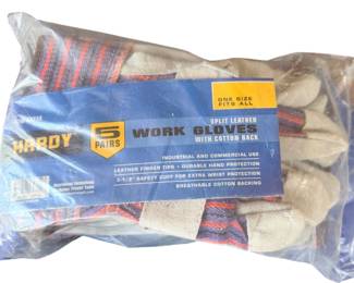Lots of work gloves, many new in package