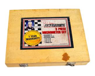 Micrometer set in box
