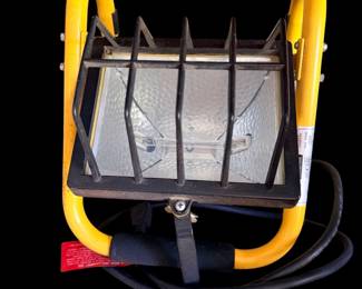 Portable halogen work light