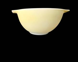 Vintage Pyrex Yellow Bowl Cinderella Light Pale Butter Mixing bowl