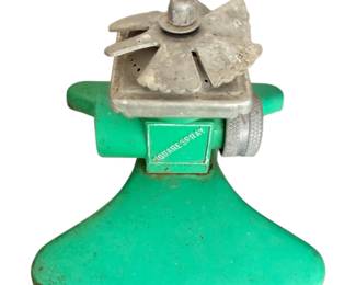 Vintage square spray sprinkler