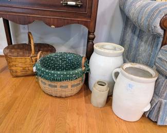 Crocks/baskets