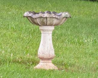 Concrete bird bath 