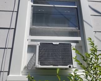 Window AC unit