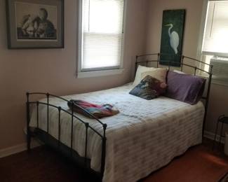 Double/full bed