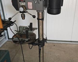 Delta 12" Drill Press with cast iron table