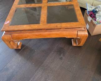 Vintage Chinoiserie Ming-Style Coffee