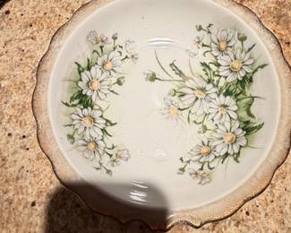 Royal Crown Daisy Bouquet Hand Painted Bowl