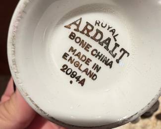 Royal Ardalt Bone China Teacup and Saucer Set second image