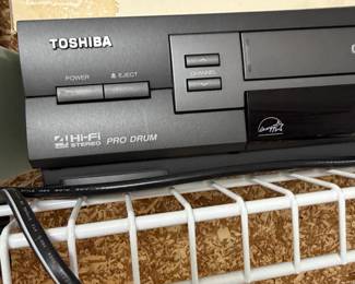 Toshiba W HiFi Stereo Pro Drum VCR