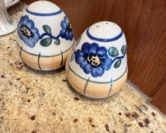 HandPainted Ceramic Egg Salt and Pepper Shakers with Blue Floral Design