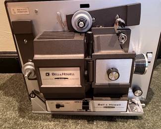 Bell  Howell Autoload A mm Film Projector third image