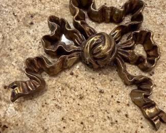 Vintage Brass Ribbon Bow Wall Hook B
