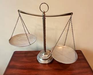 Vintage Silver Tone Balance Scale