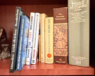 Van Nostrands Scientific Encyclopedia, seventh Edition