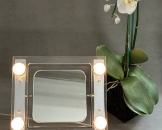 A Rialto NY double sided lighted vanity mirror, Lucite frame, '70s-'80s vintage