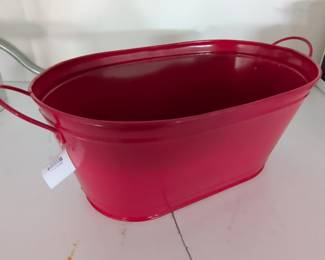 Red Oval Tin Tub with Handles