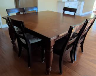 Pottery Barn Amherst Round Dining Table 60" with Extension Leaf