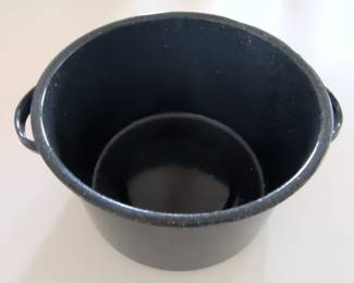 Williams Sonoma Brining Bags and Vintage Black Speckled Enamelware Roaster Pot