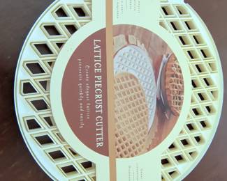 Williams Sonoma Lattice Pie Crust Cutter