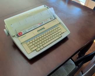Brother ML-300 Electronic Typewriter
