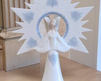 Lladro Angel of Light Porcelain Figurine #6501