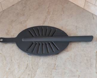 Cast Iron Steamer Basket with Handle