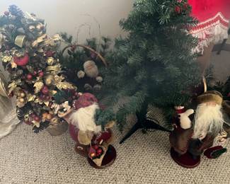 Nice selection of holiday decor, including a large selection of Christmas.