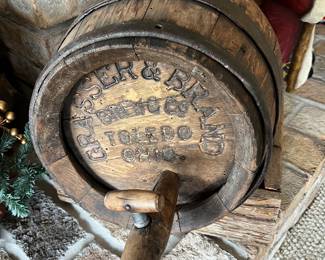 Antique Grasser & Brand Brew Co. (Toledo, Ohio) wooden beer keg.
