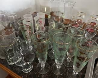 Nice selection of drinking glasses, some retro/vintage.