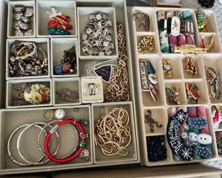 Collection of costume jewelry to be sold, many pieces signed.