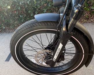Aventon Abound LR Ebike like new condition , retails $1999