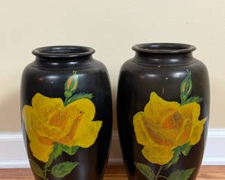 VINTAGE CERAMIC HAND PAINTED VASES JAPAN