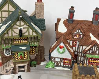  DEPT 56 DICKENS VILLLAGE SERIES LIGHTED VILLAGE
