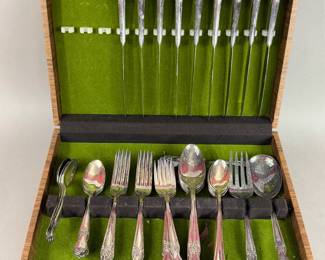 OLD COMPANY PLATE FLATWARE W WOOD CHEST