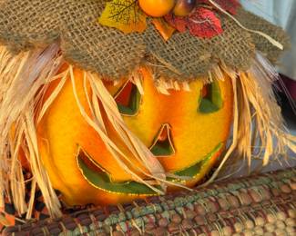 FALL & THANKSGIVING DECOR HOLLAND FLORAL