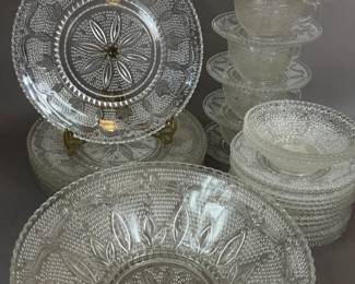 FEDERAL GLASS HERITAGE CLEAR DINNERWARE